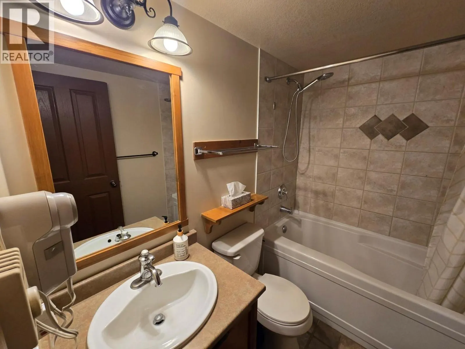 2090 Summit Drive Unit# 308