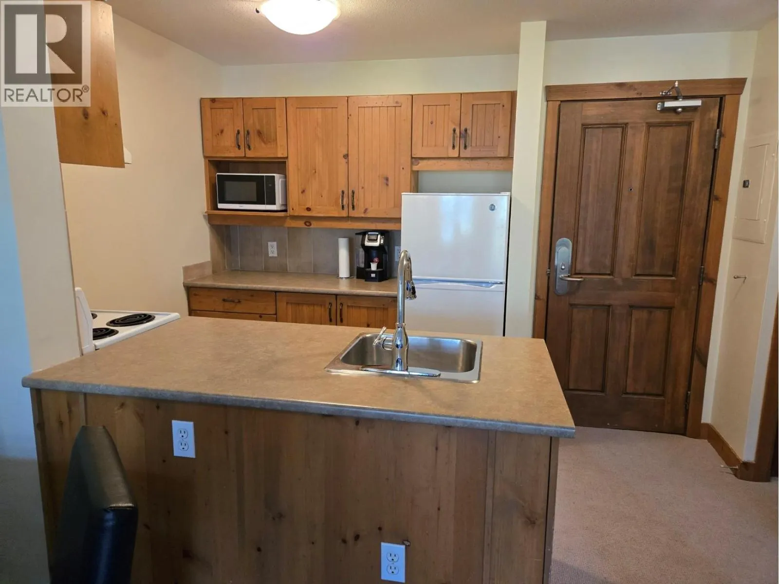 2090 Summit Drive Unit# 308