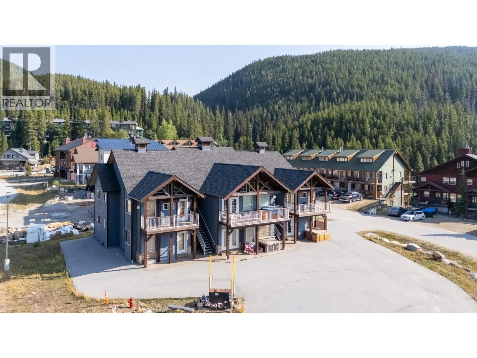 110 CLEARVIEW Crescent Unit# 103