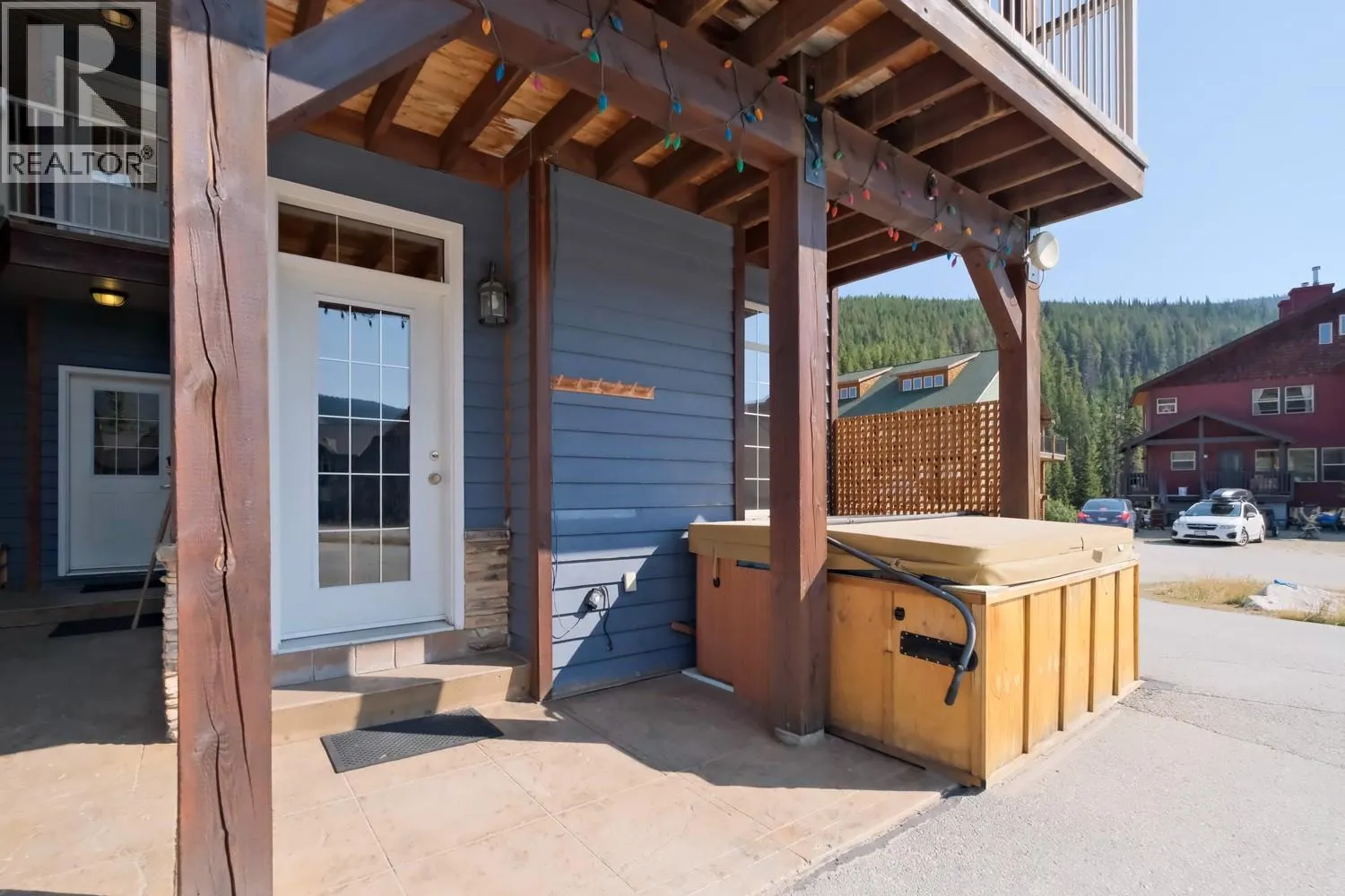 110 CLEARVIEW Crescent Unit# 103