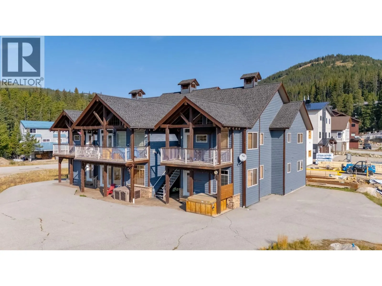 110 CLEARVIEW Crescent Unit# 103