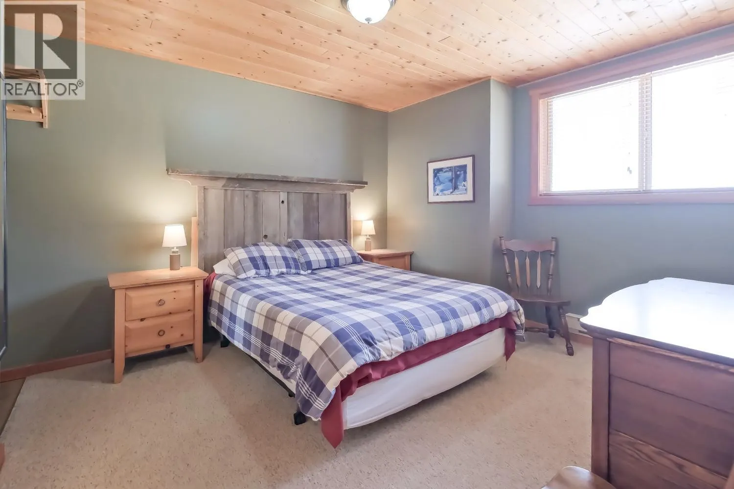 110 CLEARVIEW Crescent Unit# 103