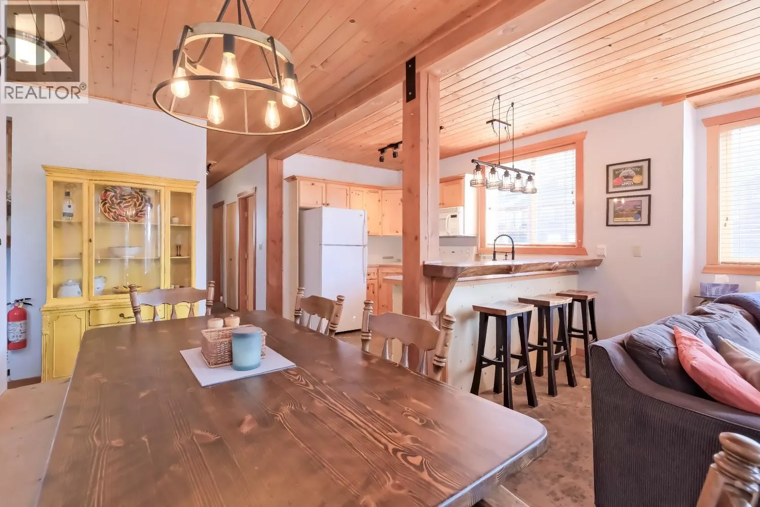 110 CLEARVIEW Crescent Unit# 103