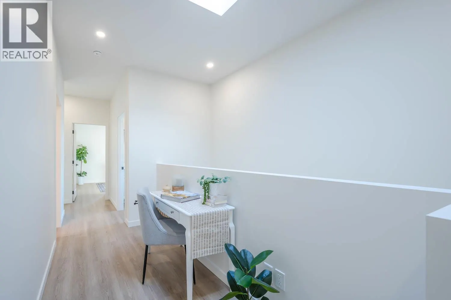 158 DEER Place Unit# 107