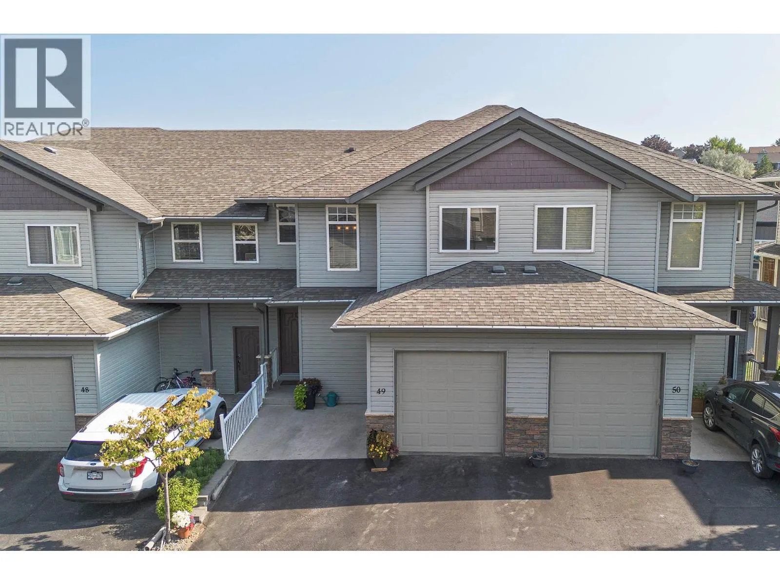 2046 ROBSON Place Unit# 49