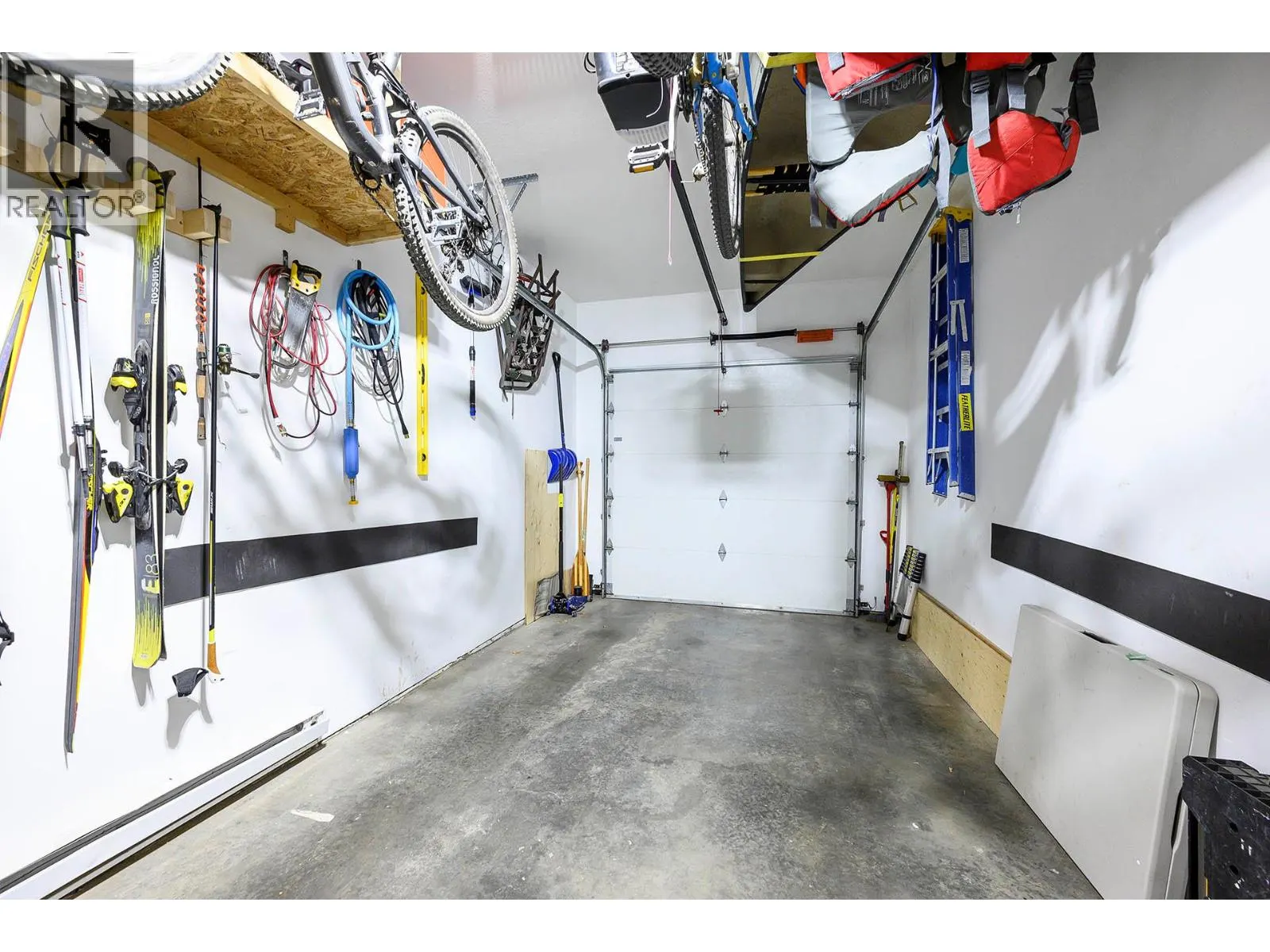 2046 ROBSON Place Unit# 49