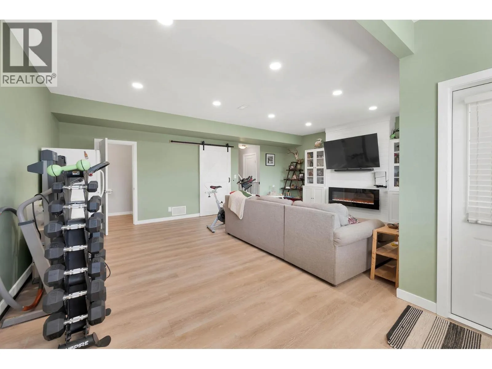 2046 ROBSON Place Unit# 49