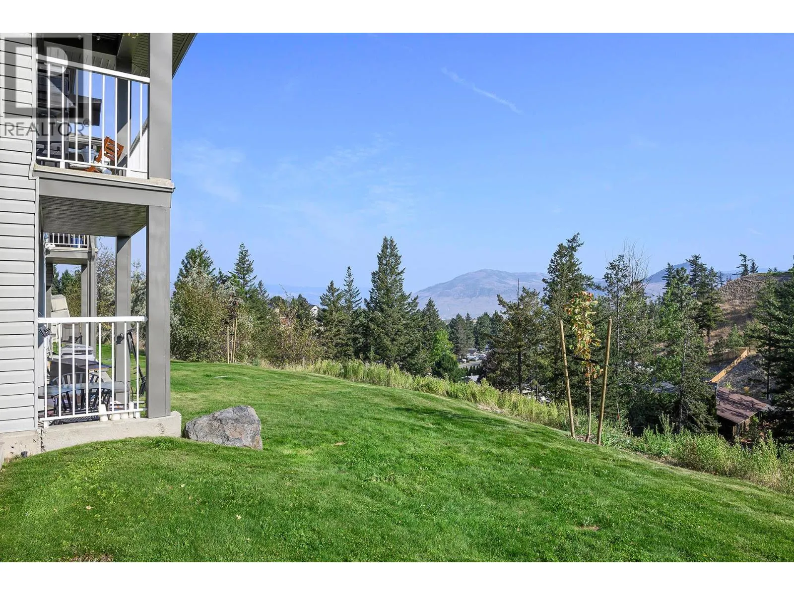 2046 ROBSON Place Unit# 49