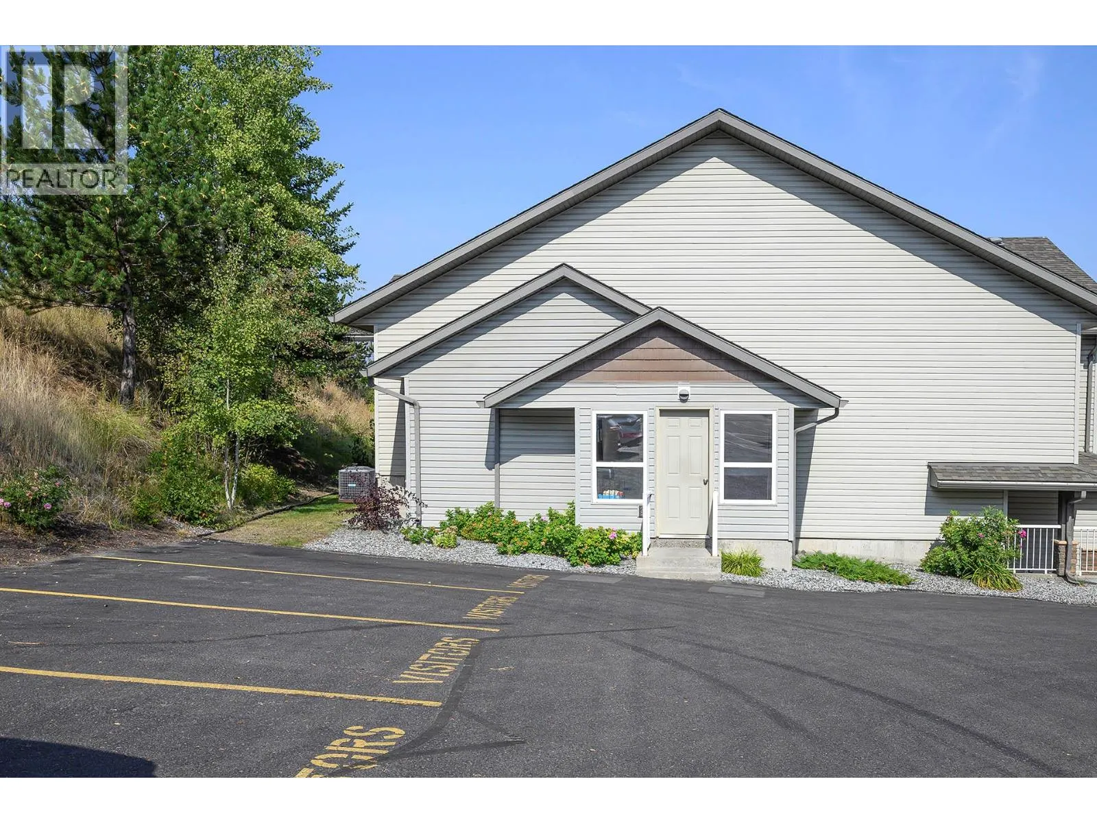 2046 ROBSON Place Unit# 49