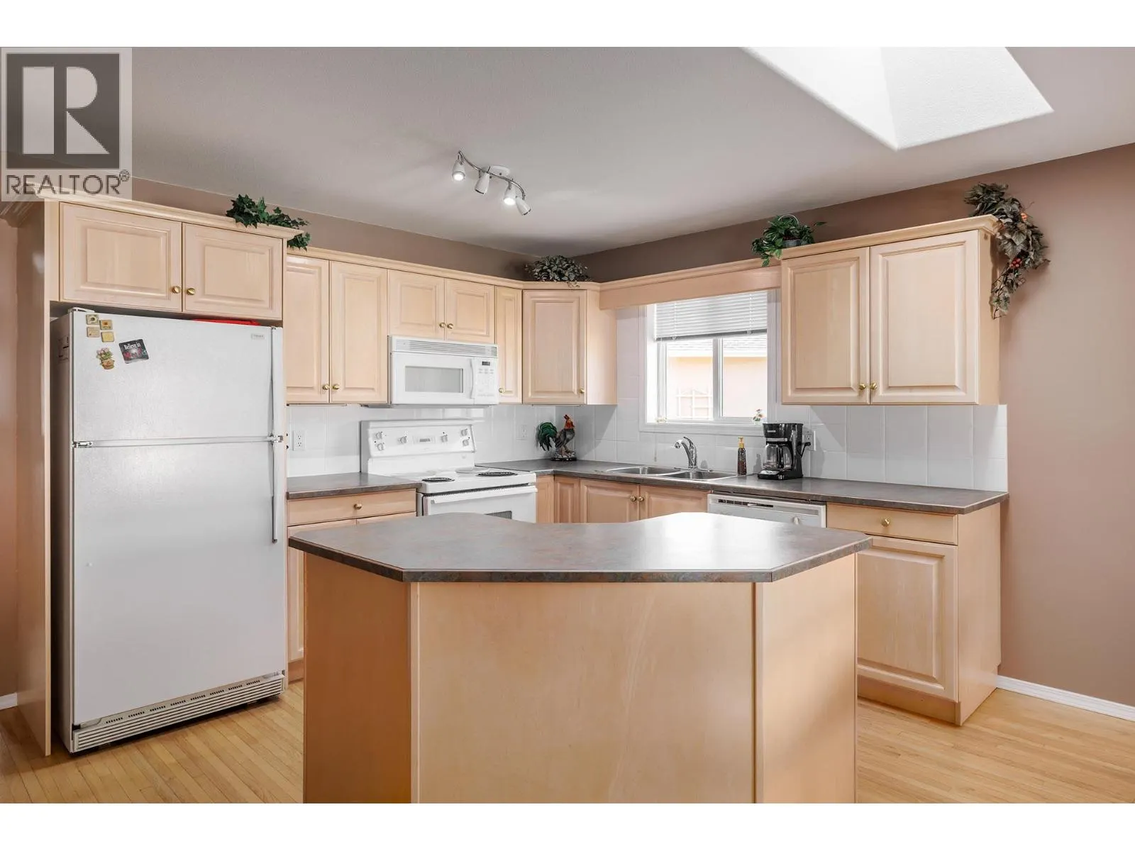 2250 Louie Drive Unit# 37