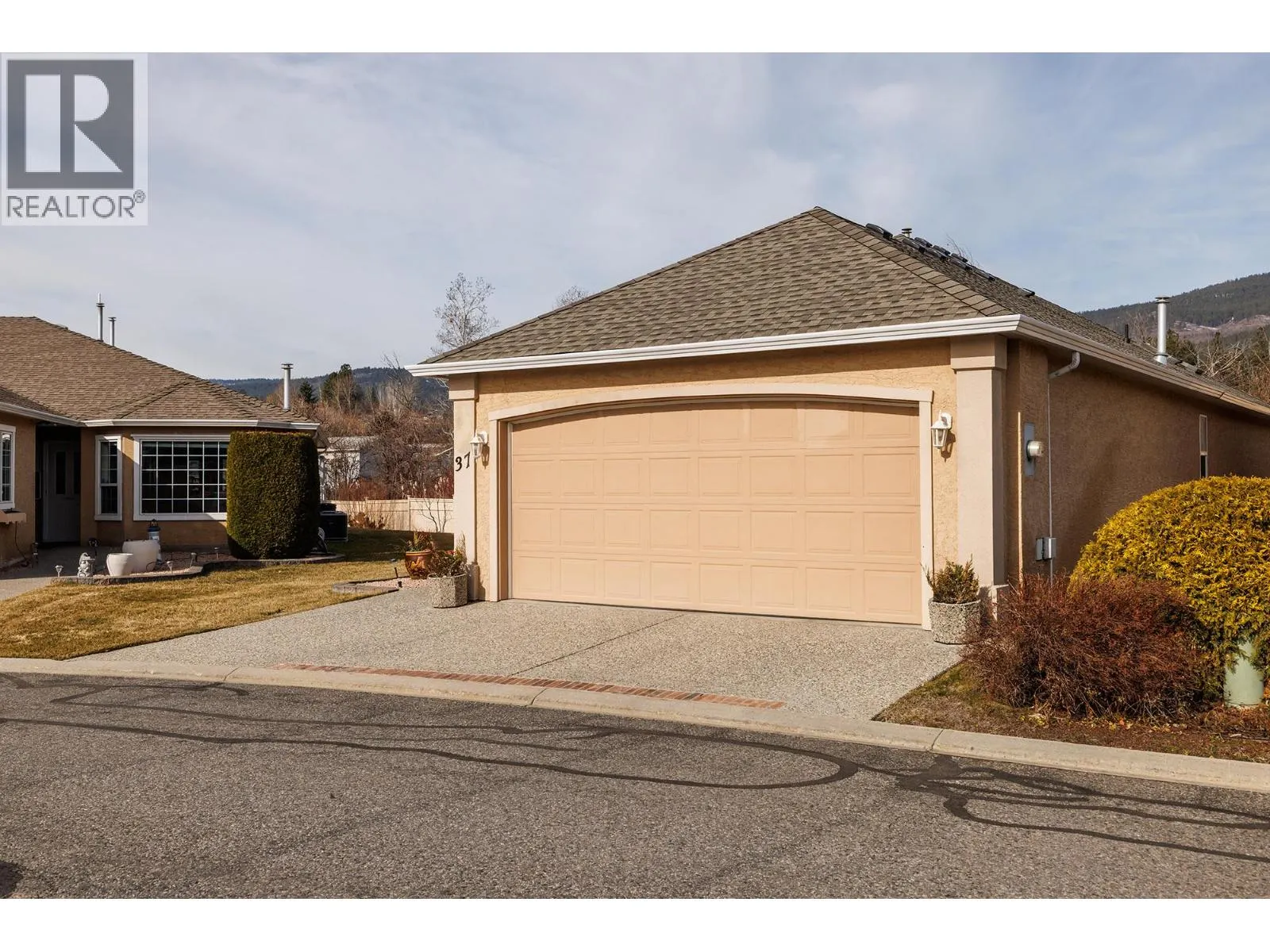 2250 Louie Drive Unit# 37