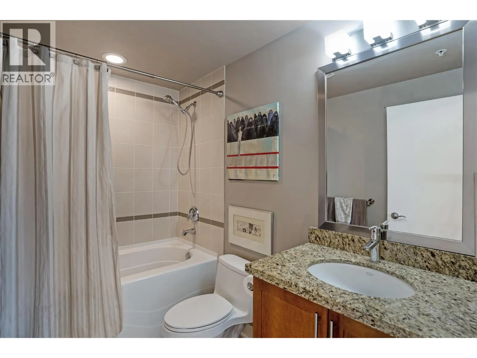 1160 Bernard Avenue Unit# 712