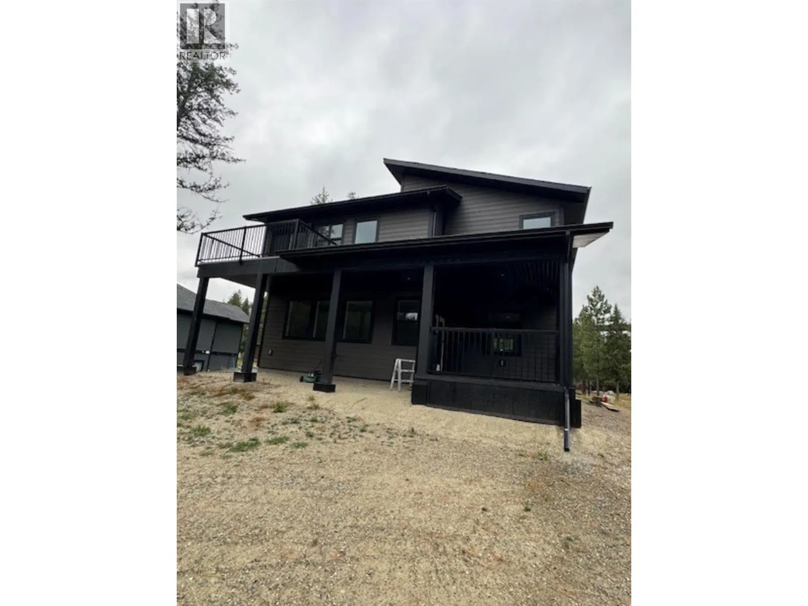 113 RIVER Drive