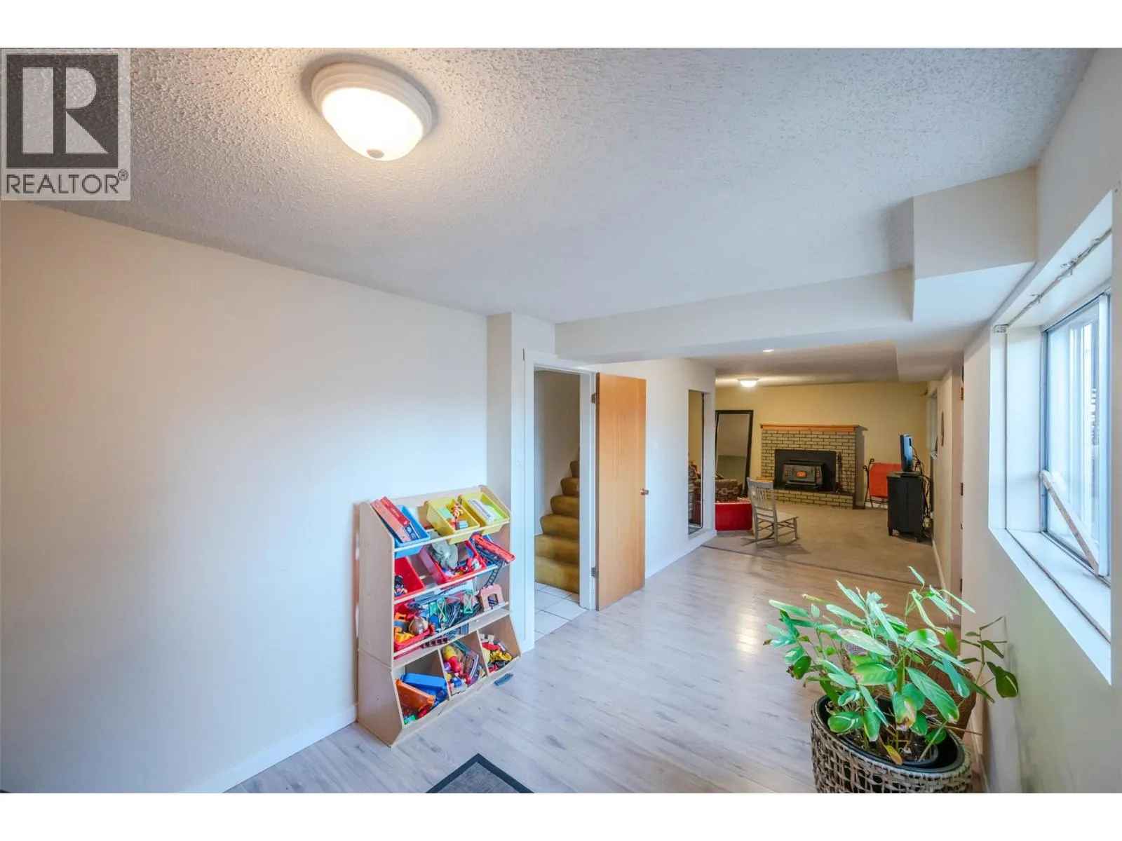 1467 Carmi Drive