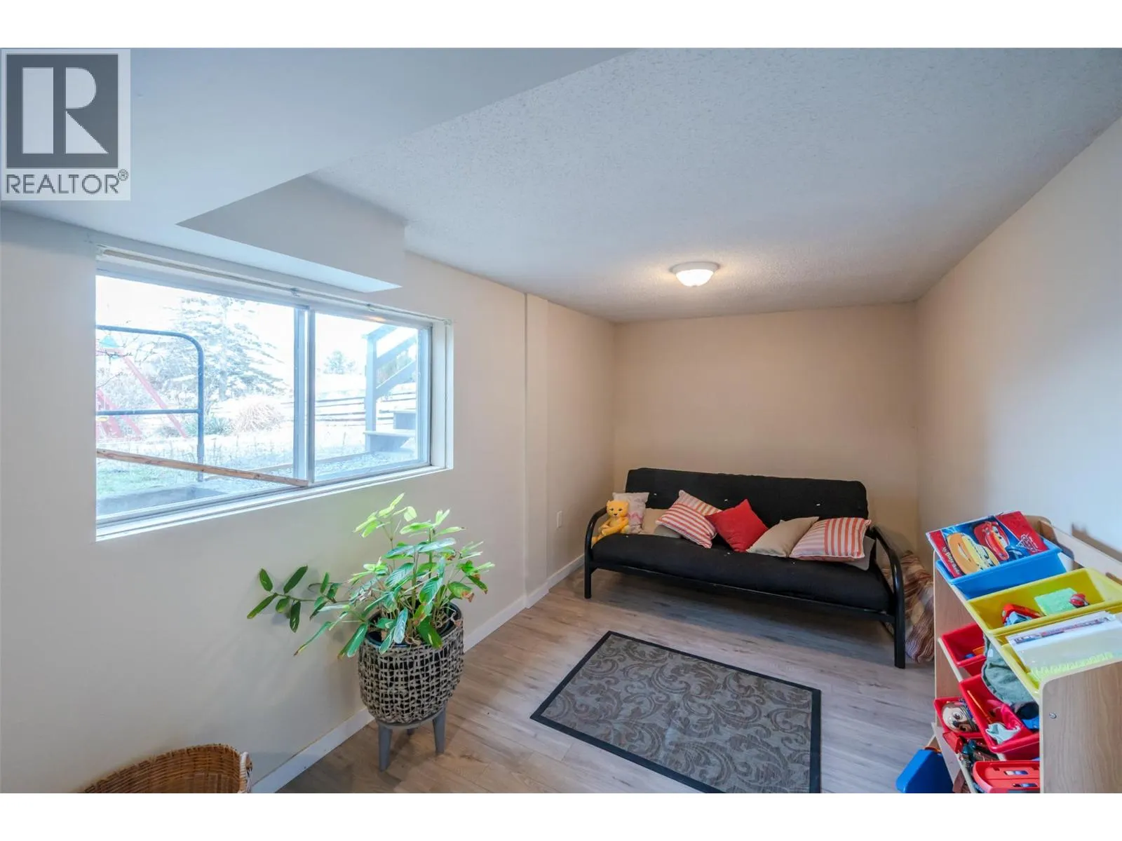 1467 Carmi Drive