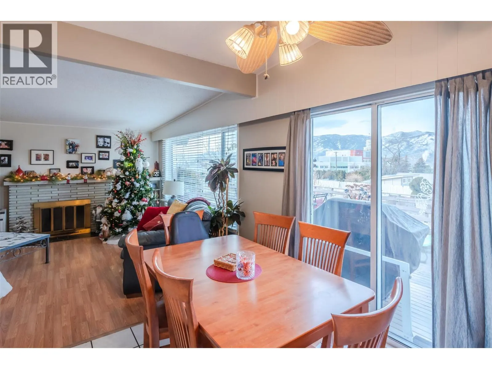 1467 Carmi Drive