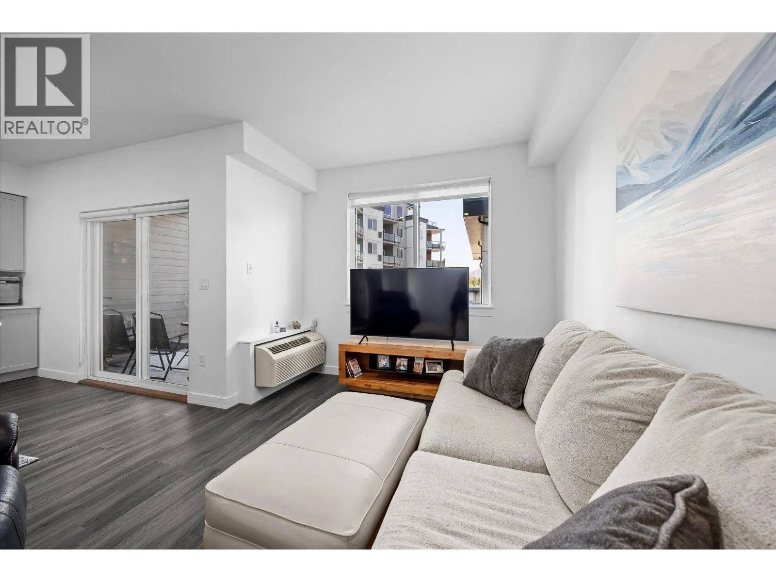 3630 Mission SPrings Drive Unit# 304