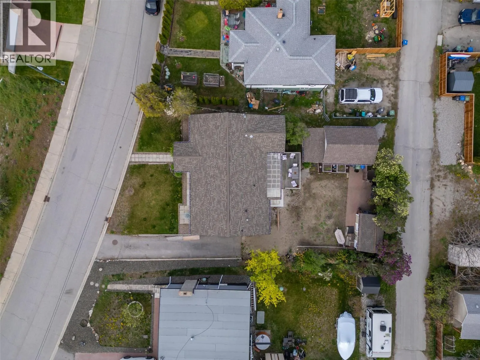 9716 Thompson Road