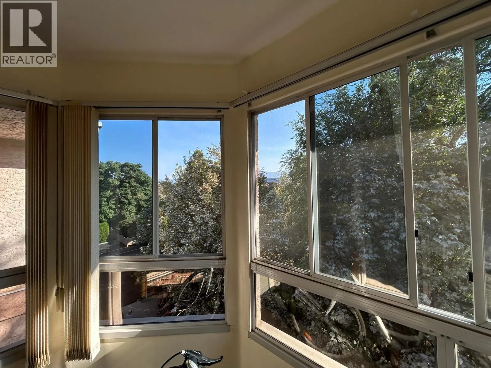 945 Lawrence Avenue Unit# 304
