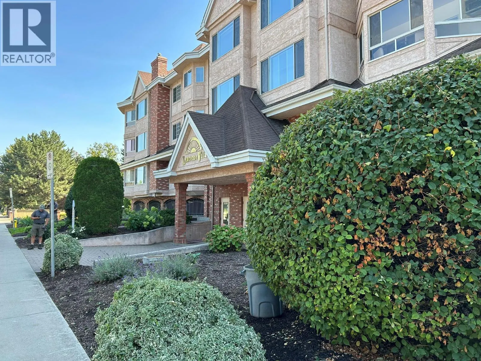 945 Lawrence Avenue Unit# 304
