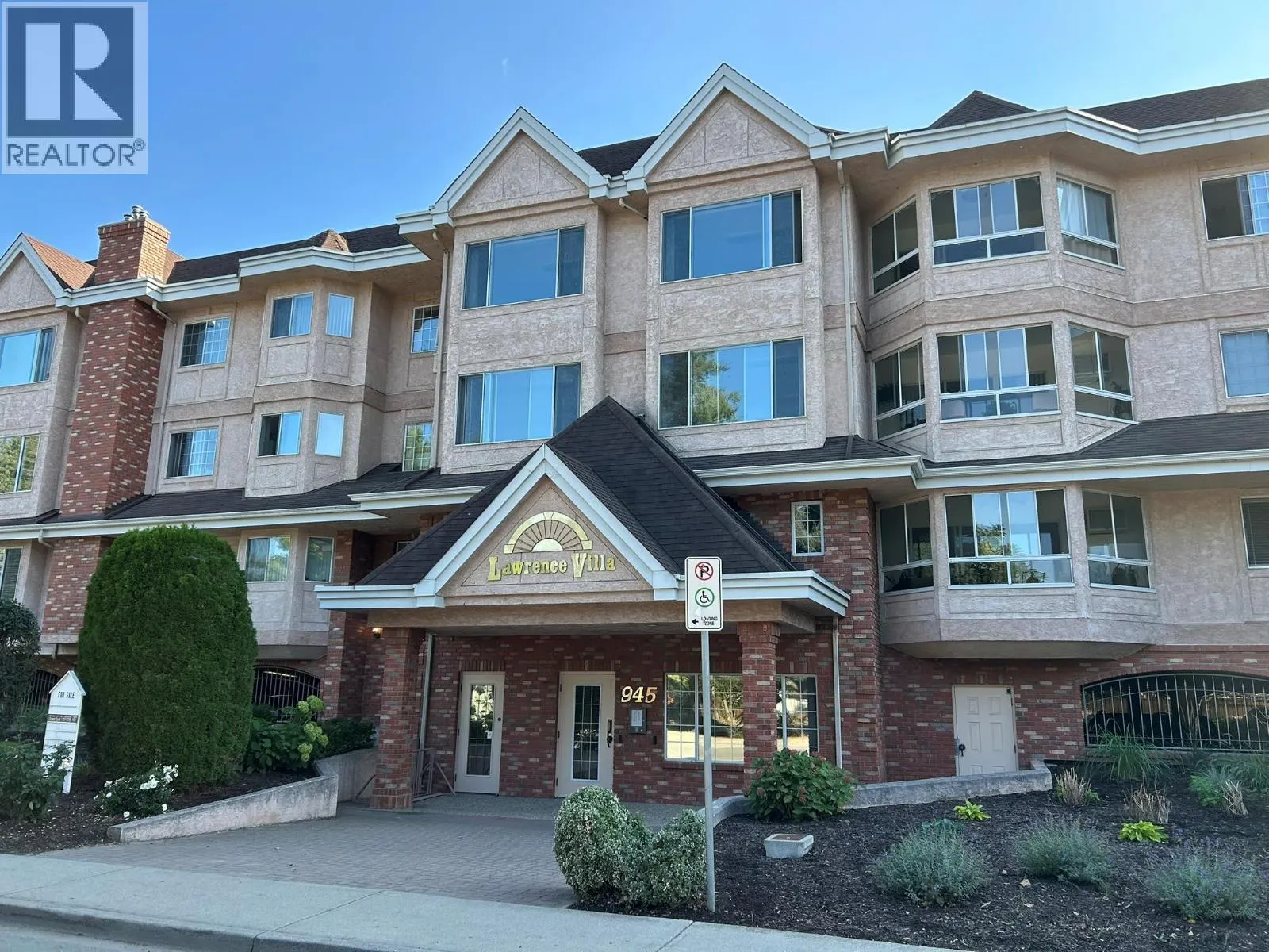 945 Lawrence Avenue Unit# 304