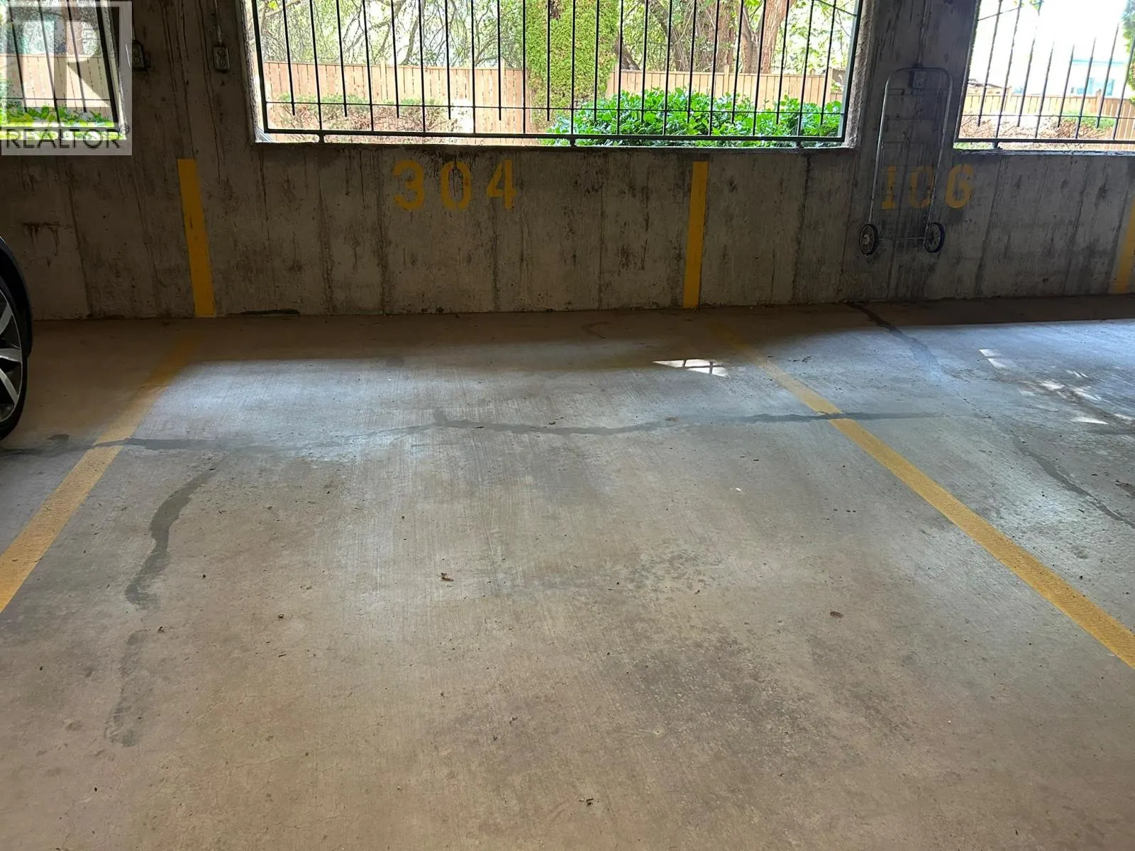 945 Lawrence Avenue Unit# 304