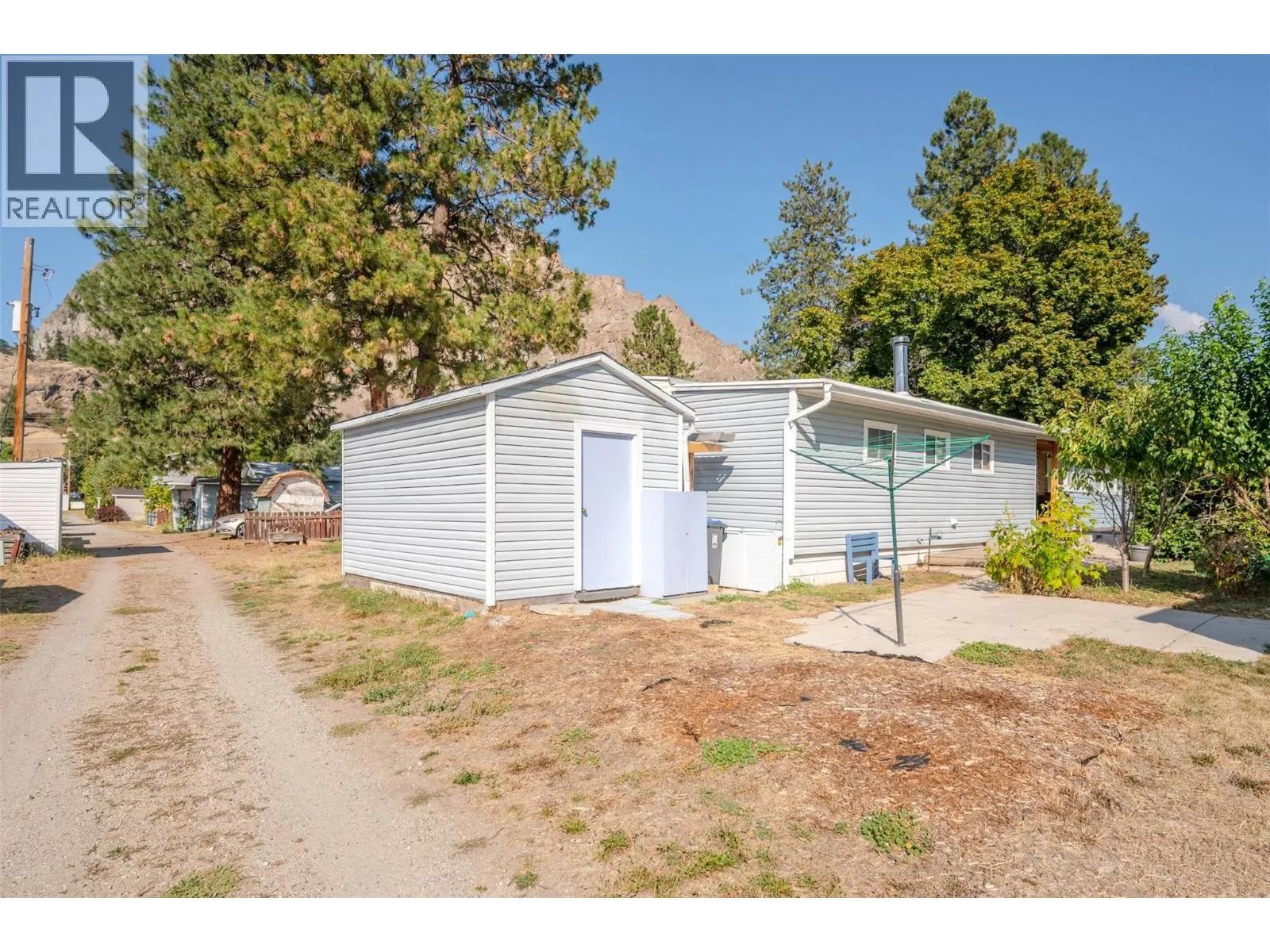 4505 McLean Creek Road Unit# E8