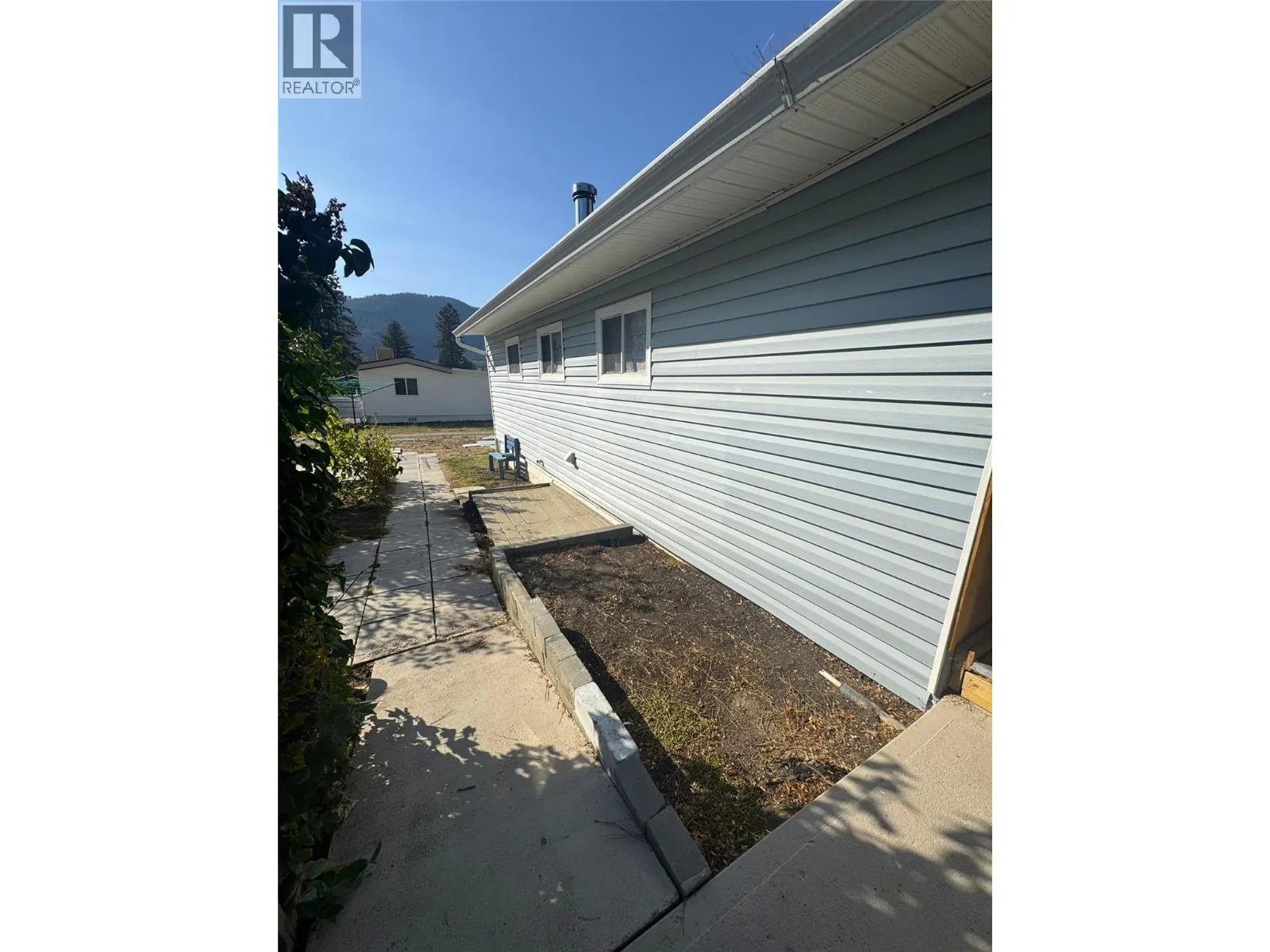 4505 McLean Creek Road Unit# E8