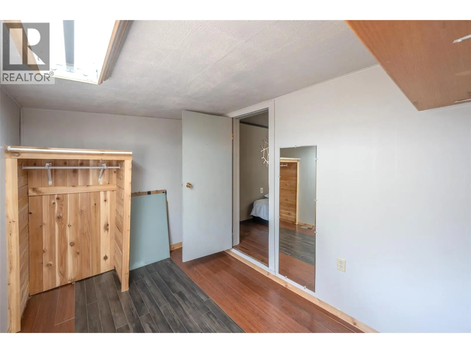 4505 McLean Creek Road Unit# E8
