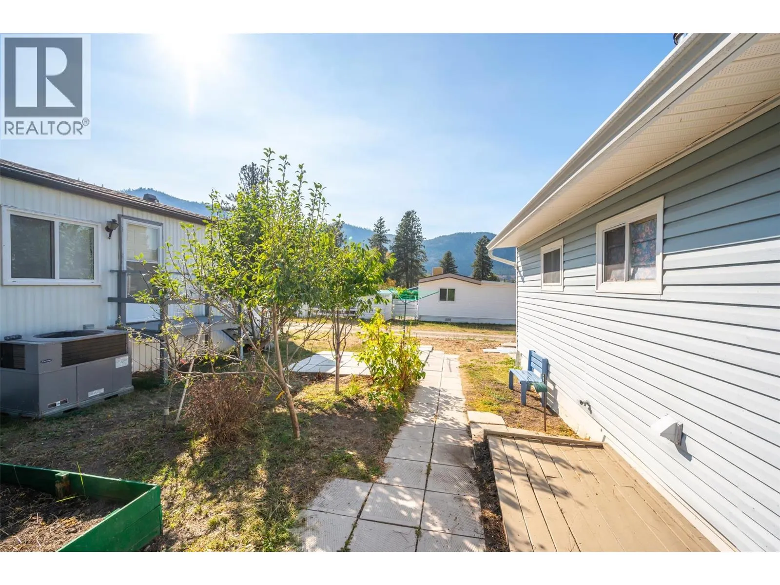 4505 McLean Creek Road Unit# E8