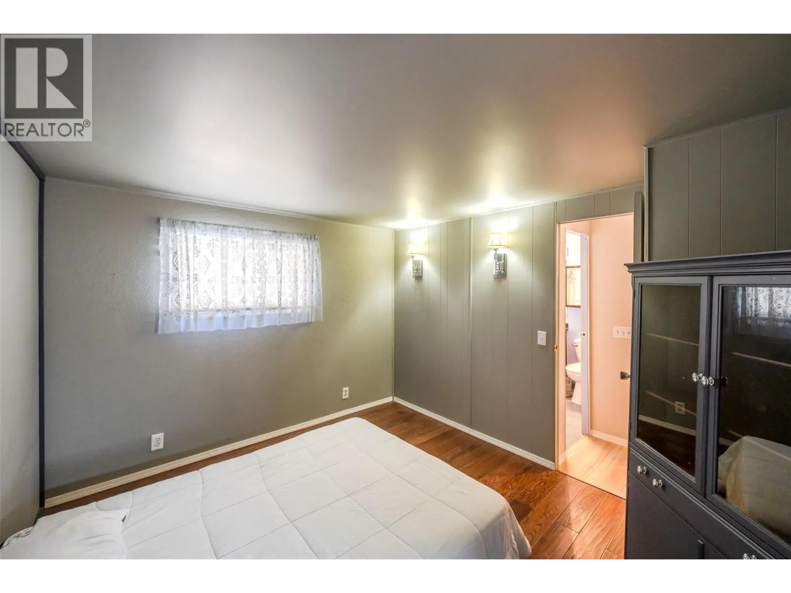 4505 McLean Creek Road Unit# E8