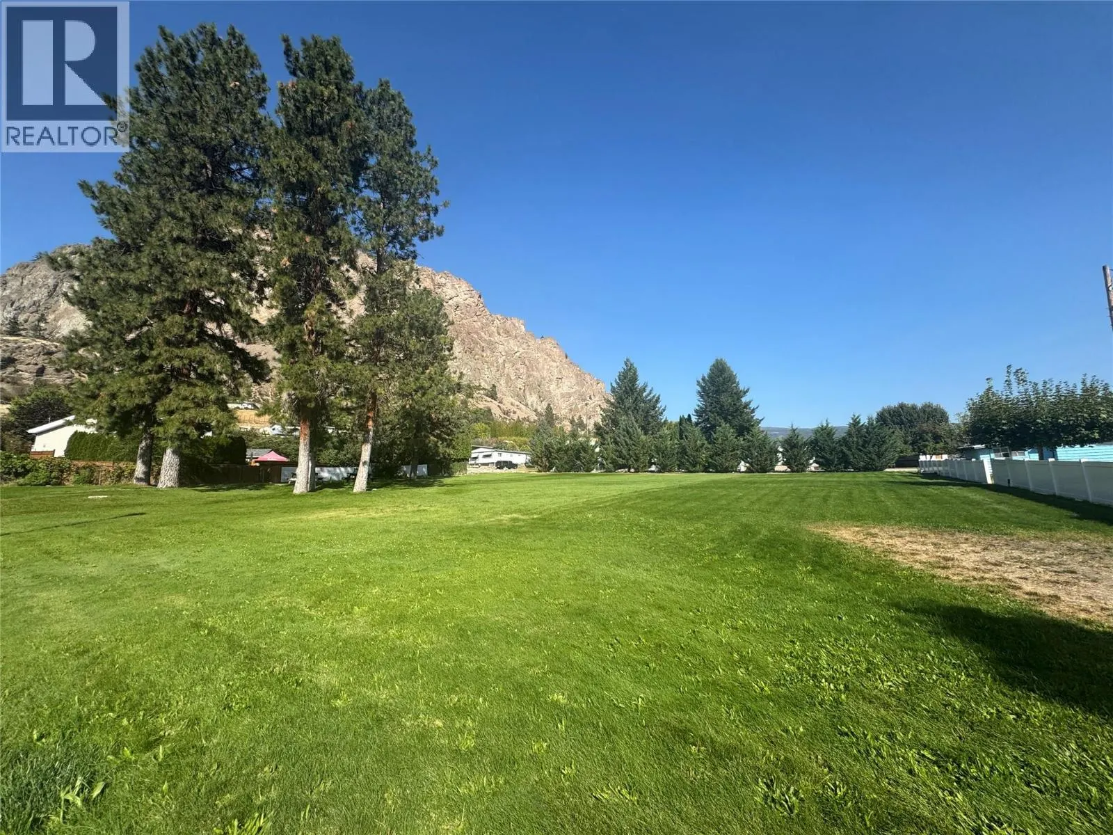 4505 McLean Creek Road Unit# E8