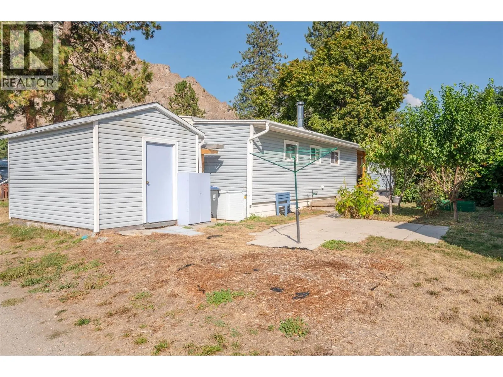 4505 McLean Creek Road Unit# E8