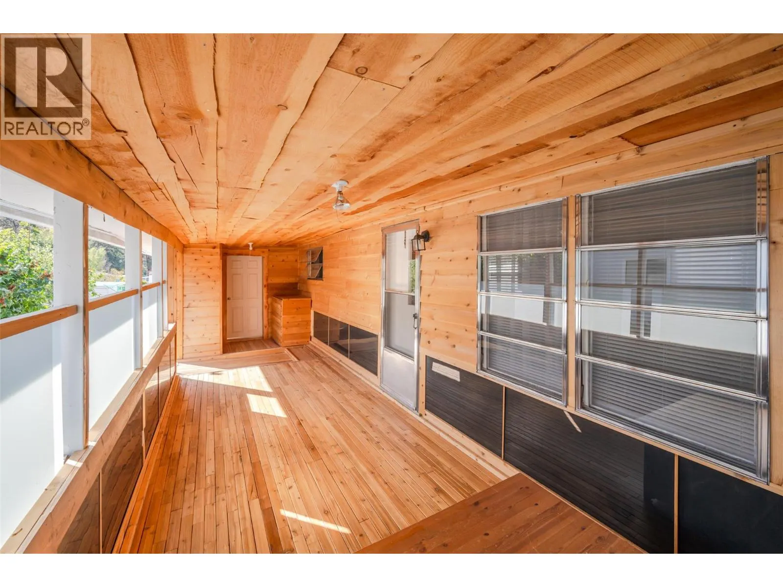 4505 McLean Creek Road Unit# E8