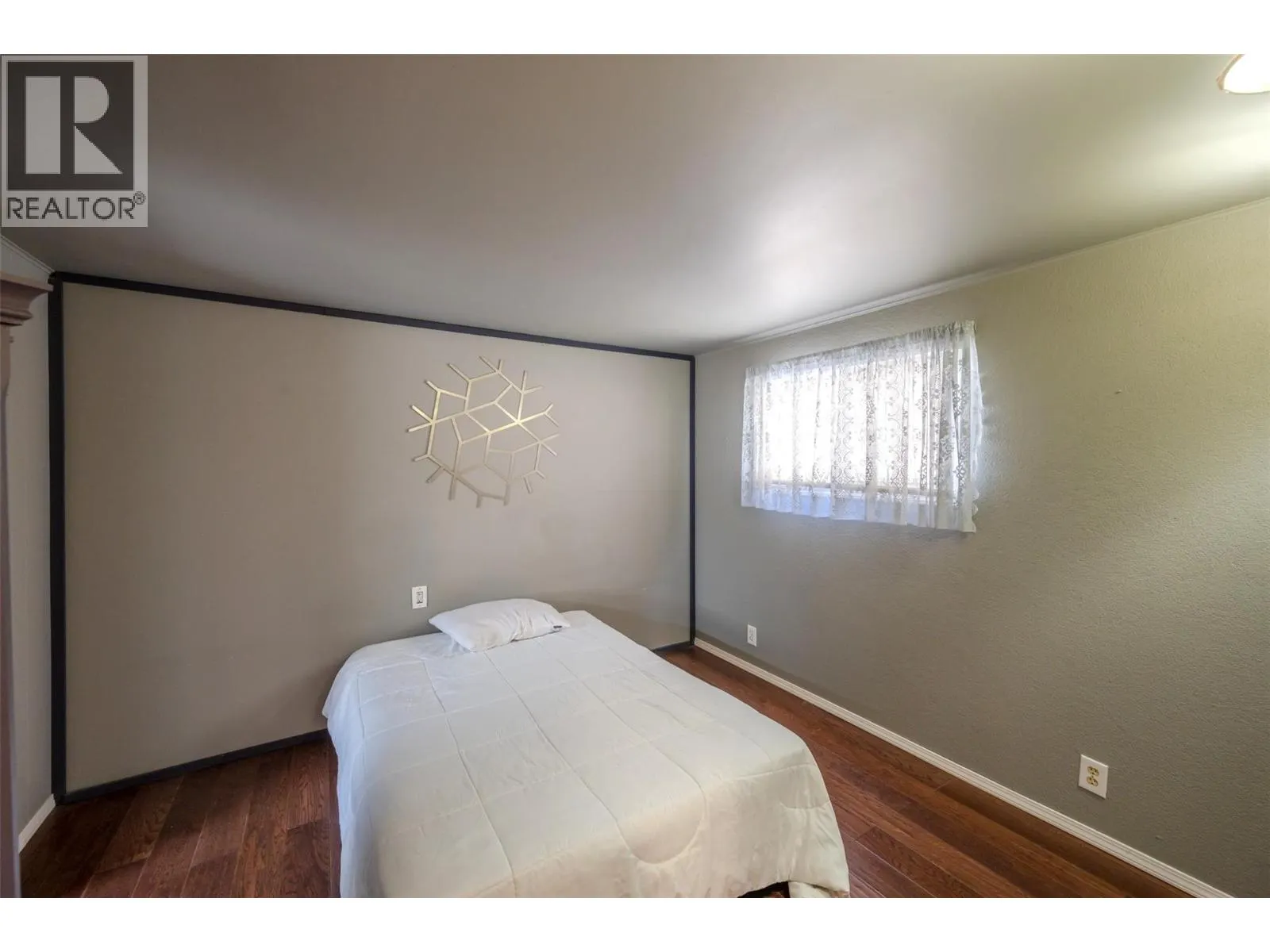 4505 McLean Creek Road Unit# E8
