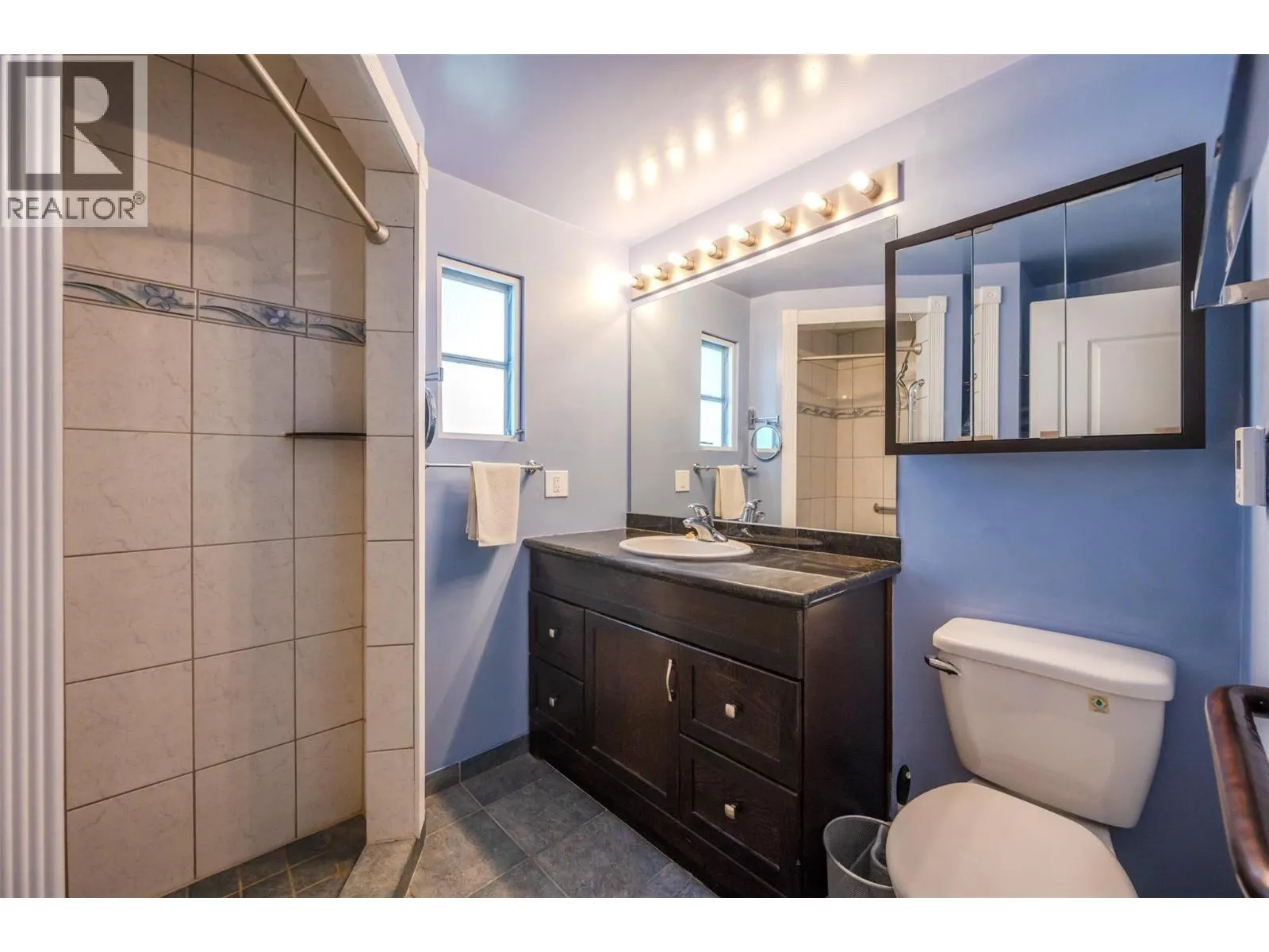 4505 McLean Creek Road Unit# E8