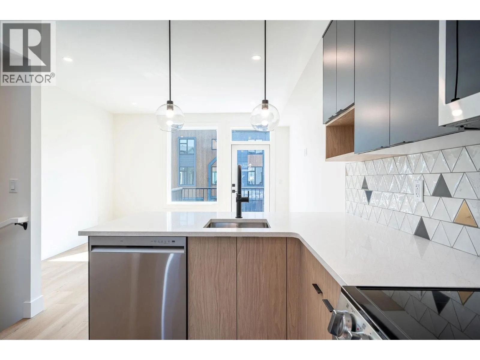 416 Humbert Street Unit# 5