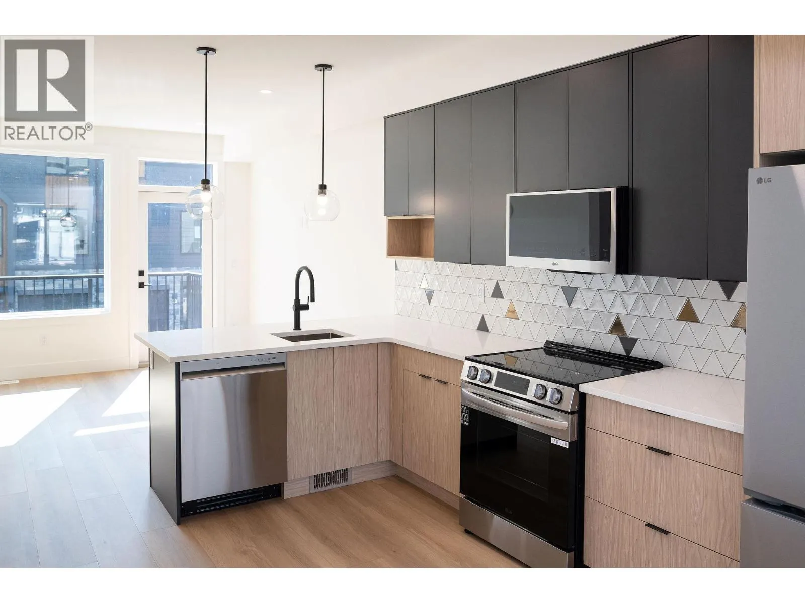 416 Humbert Street Unit# 5