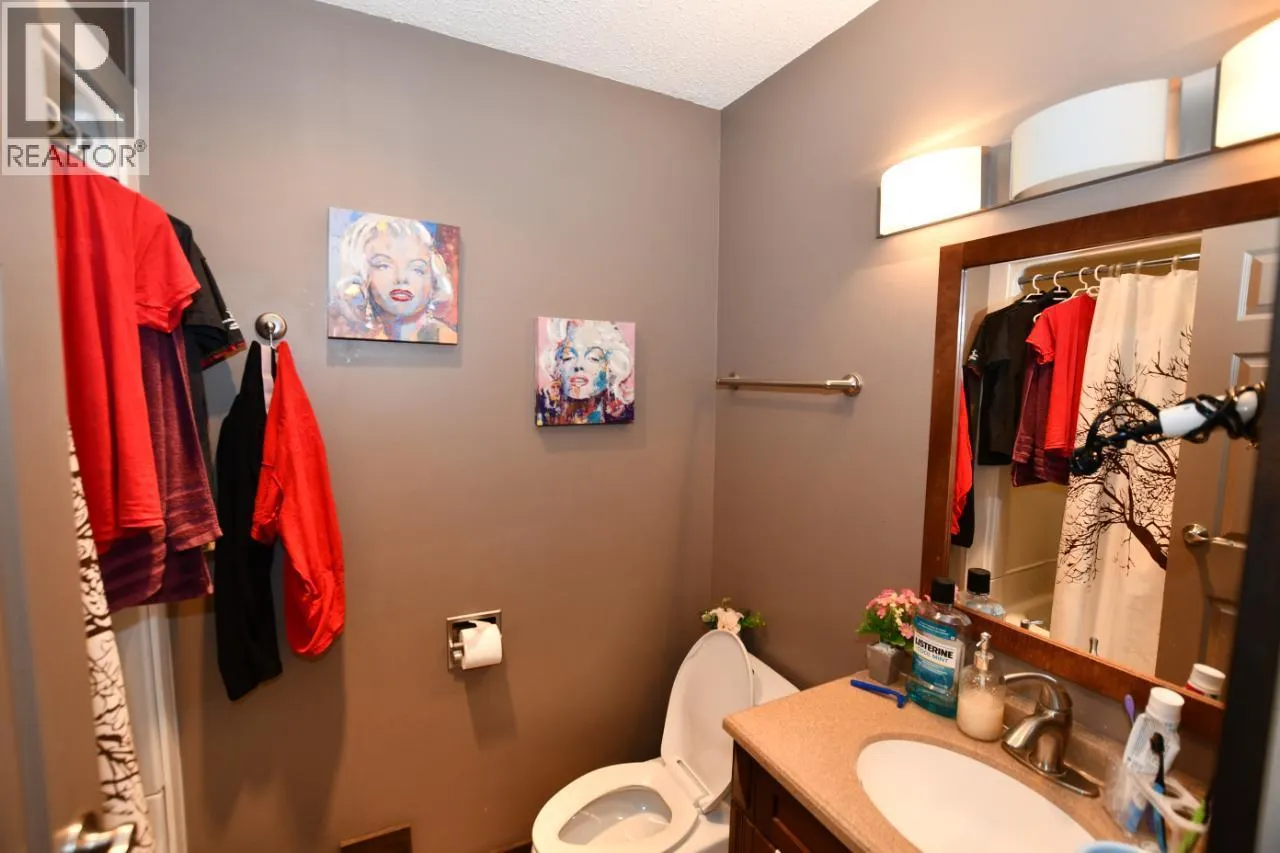 130 Skaha Place Unit# 406