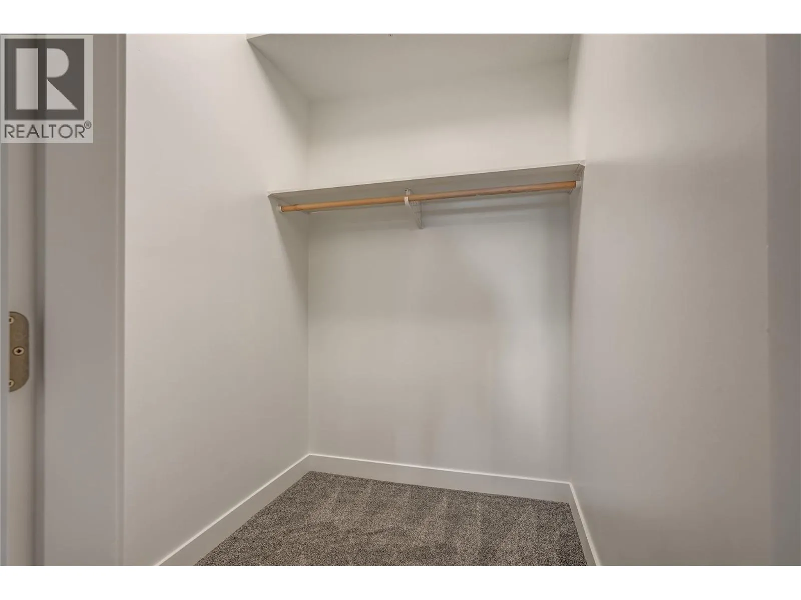 5620 51st Street Unit# 404