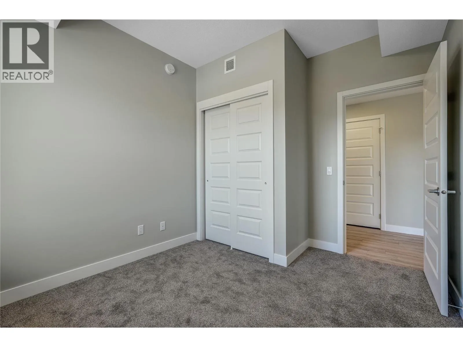 5620 51st Street Unit# 404