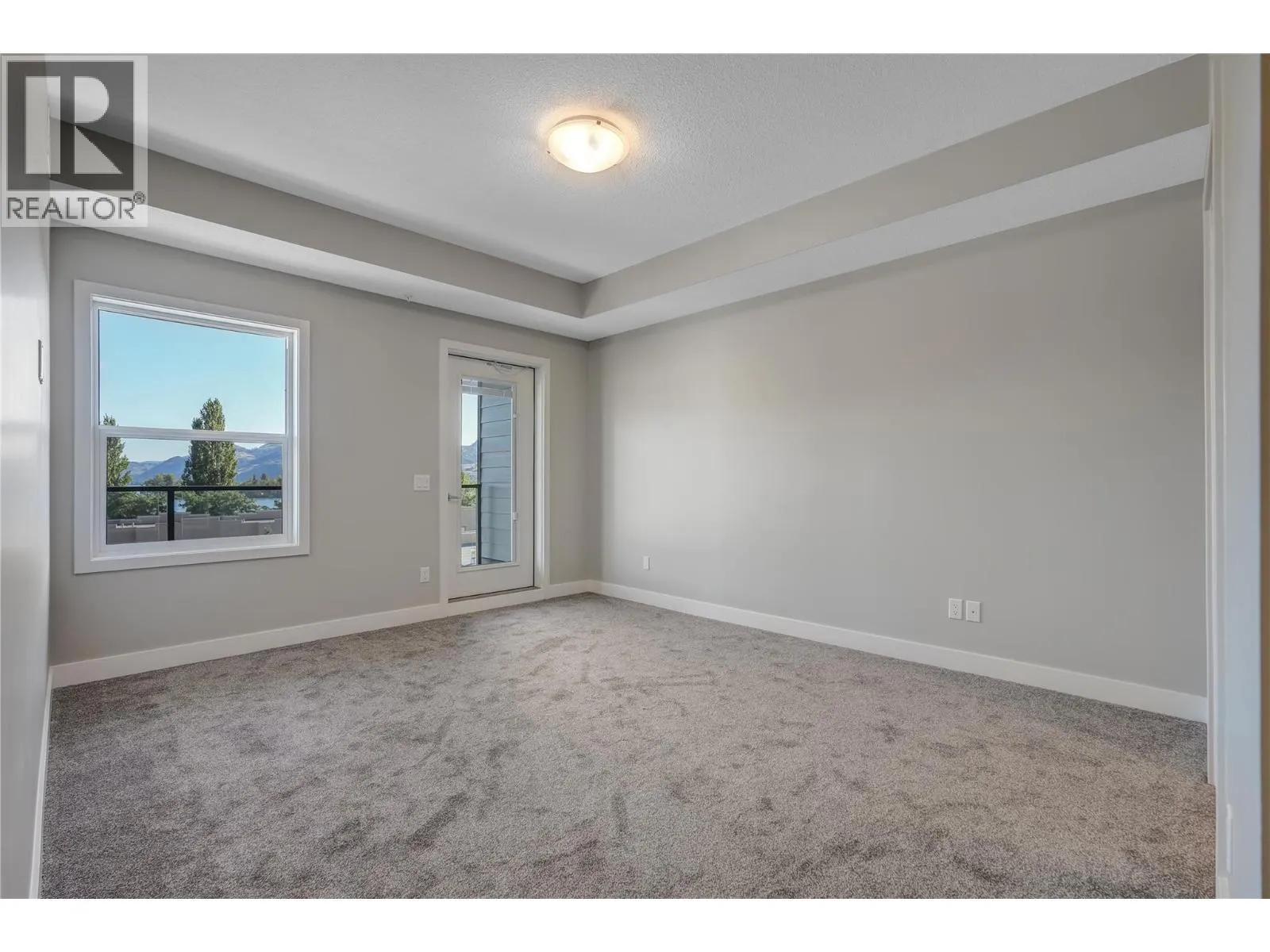 5620 51st Street Unit# 404