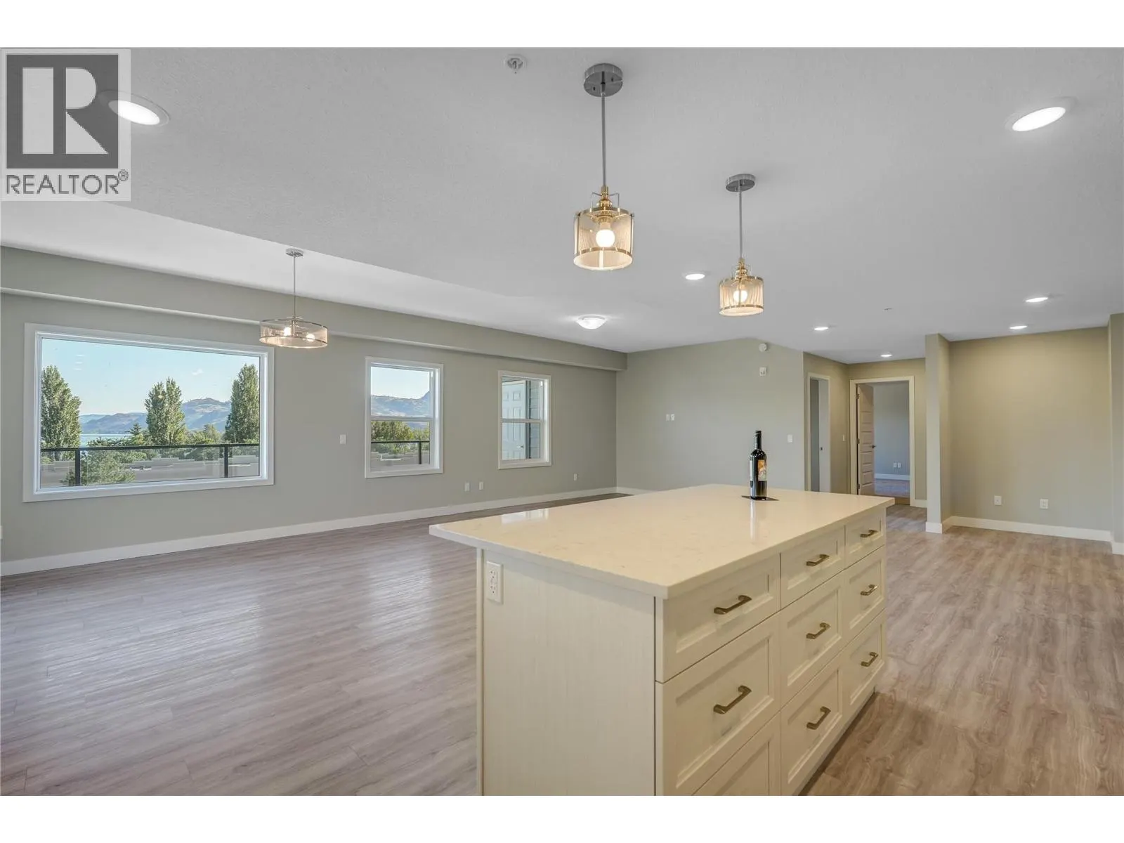 5620 51st Street Unit# 404