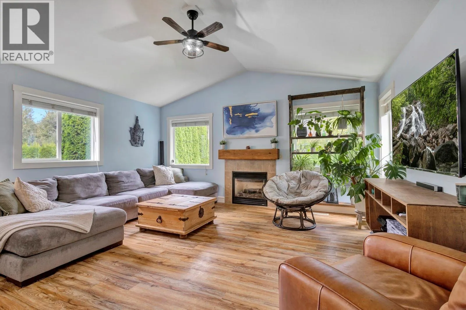 3477 Creekview Crescent