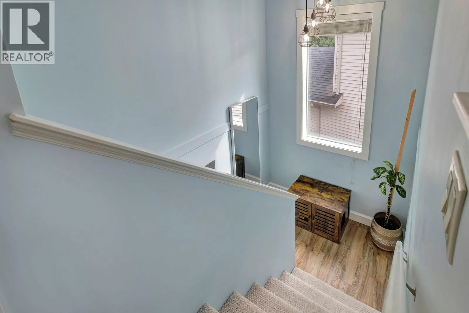 3477 Creekview Crescent