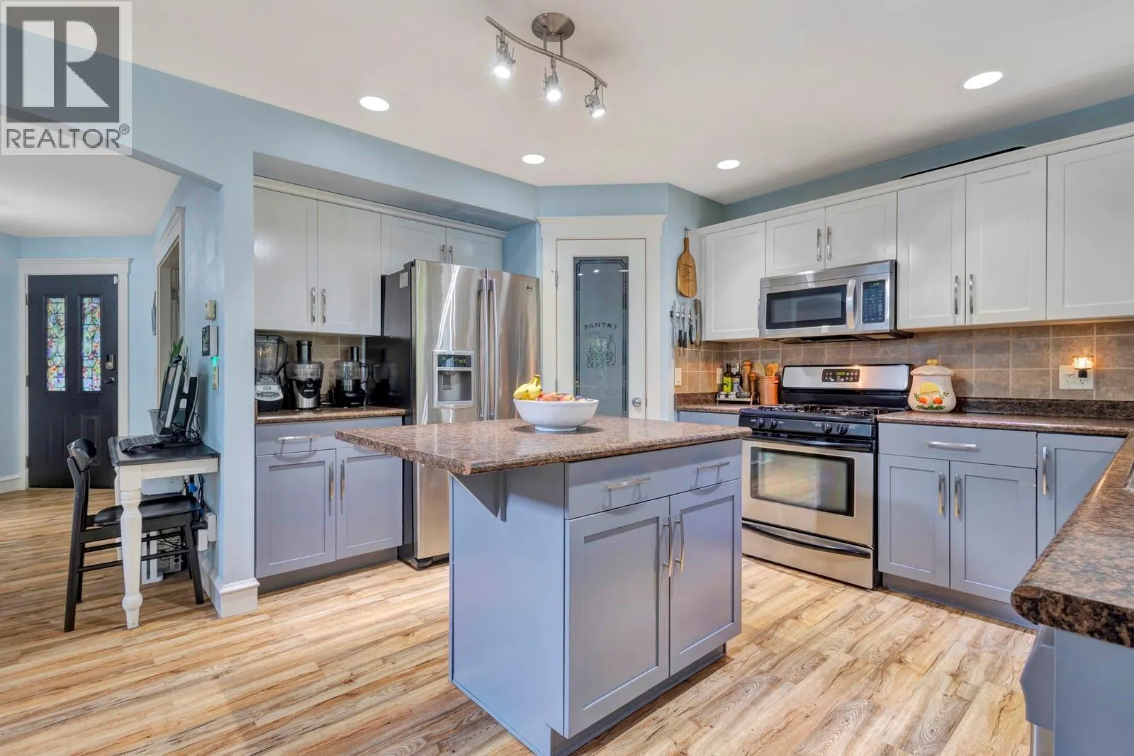 3477 Creekview Crescent