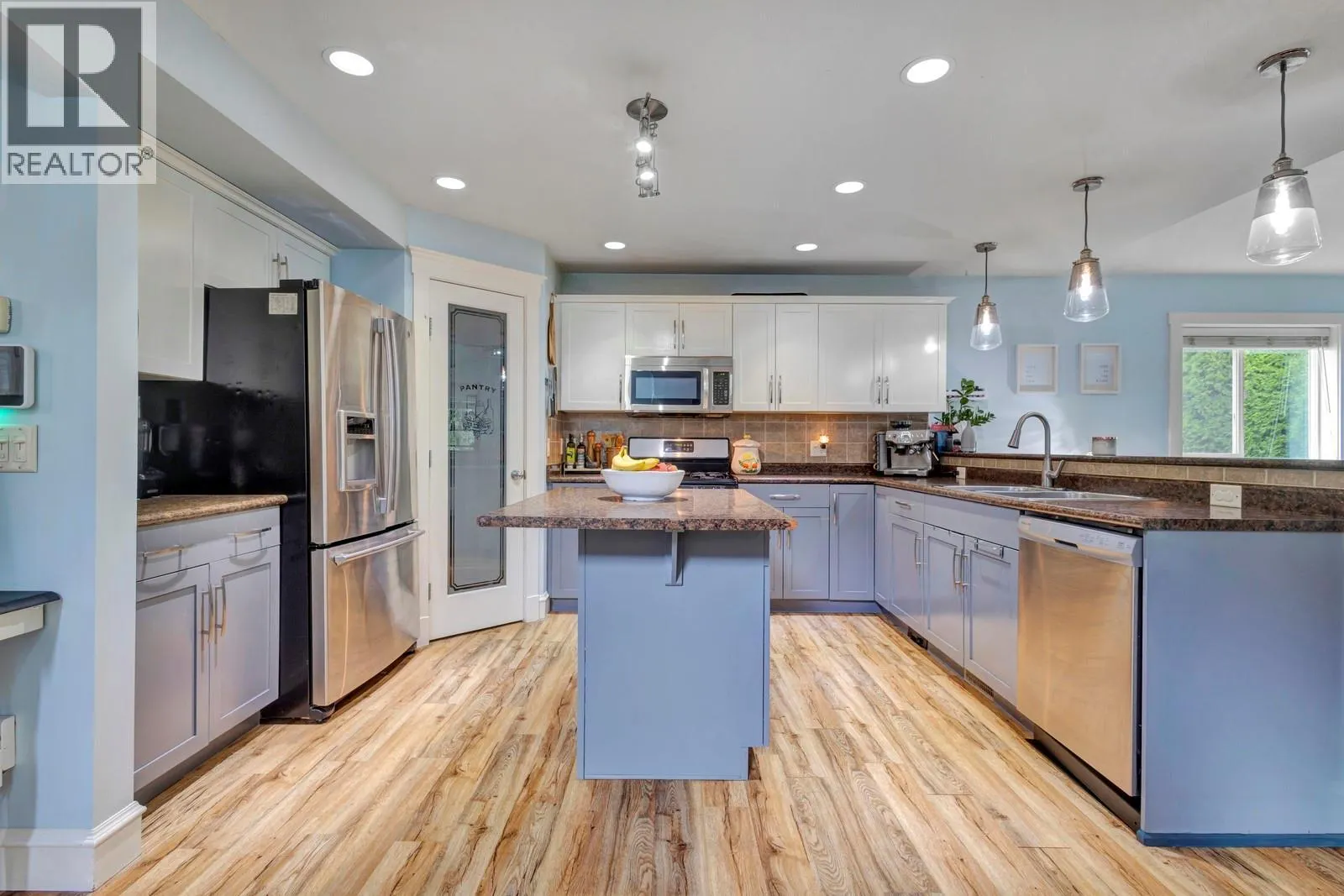 3477 Creekview Crescent