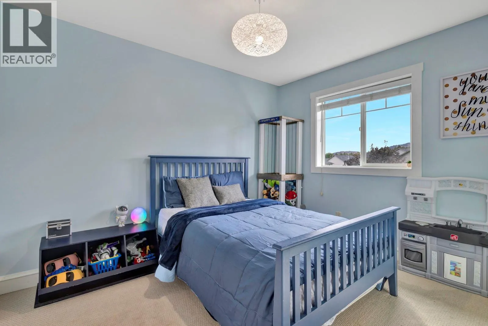 3477 Creekview Crescent