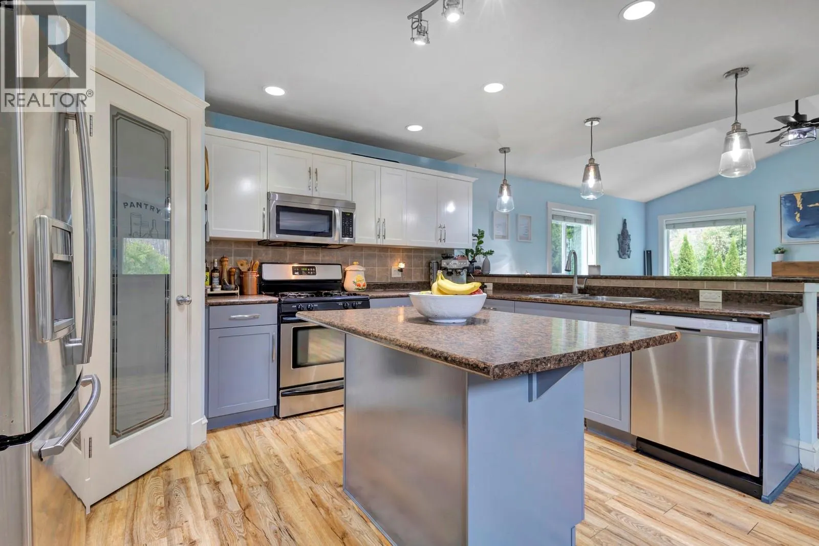 3477 Creekview Crescent