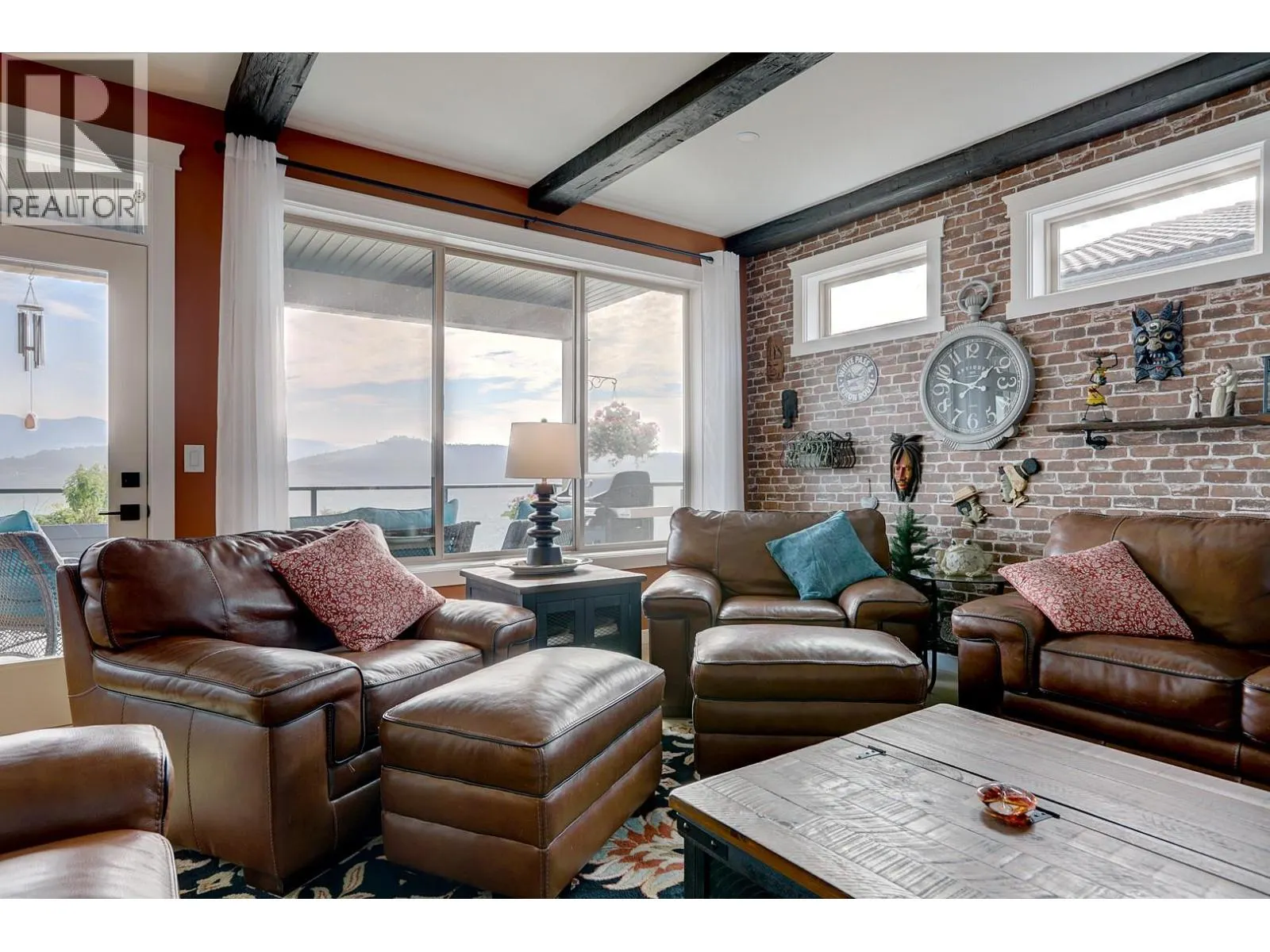 595 Vineyard Way N Unit# 8